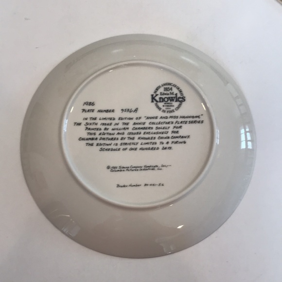 “Annie and Miss Hannigan” collectable plate - Picture 5 of 6